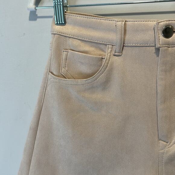 🍁 NWT Zara Faux Suede Neutral Stretch Mini High Waisted Shorts 3142/348/712 XS - Picture 3 of 11